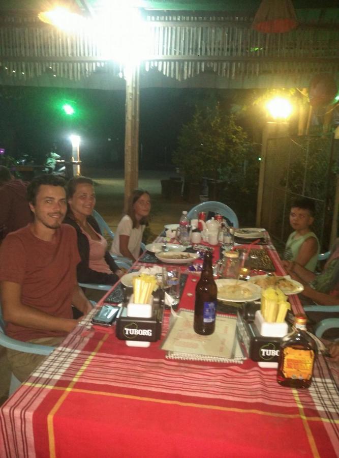Ostello My Family Nyaung-U Esterno foto